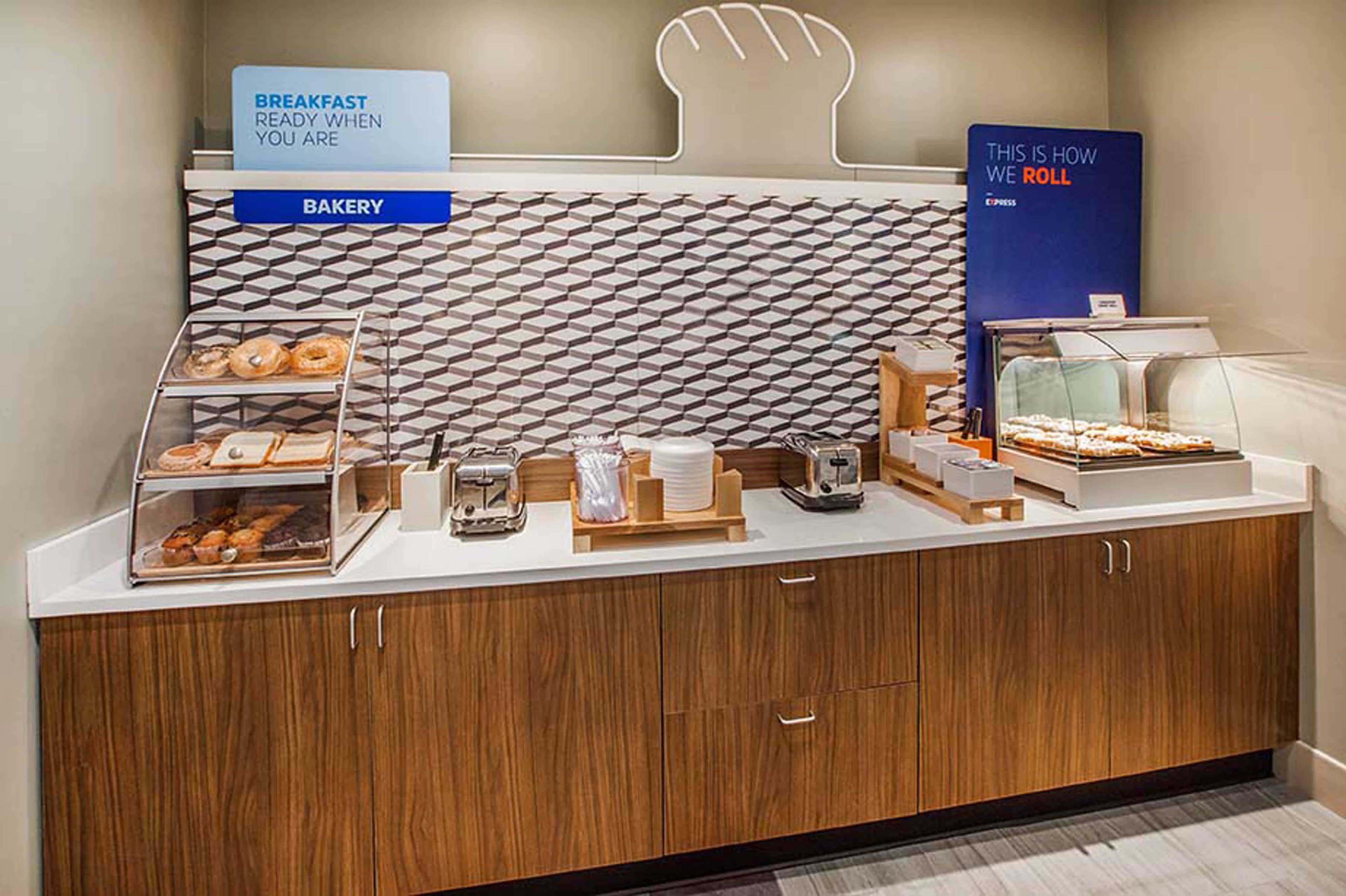 Holiday Inn Express Portland East - Columbia Gorge By Ihg Troutdale Exterior foto